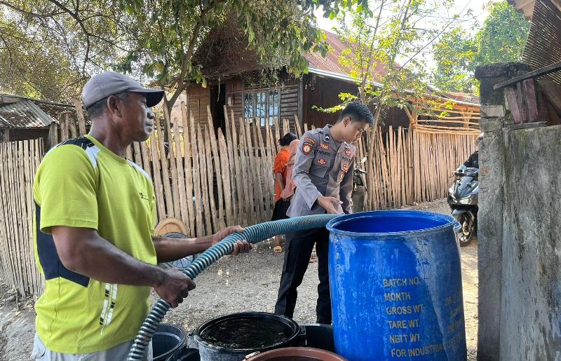Bantuan 5000 liter untuk warga desa di bima kesulitan air bersih