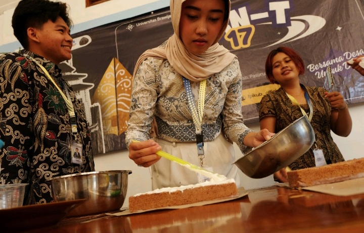 BoMaGu: Inovasi Bolu Mangrove Mahasiswa FPIK Universitas Brawijaya untuk Desa Penunggul