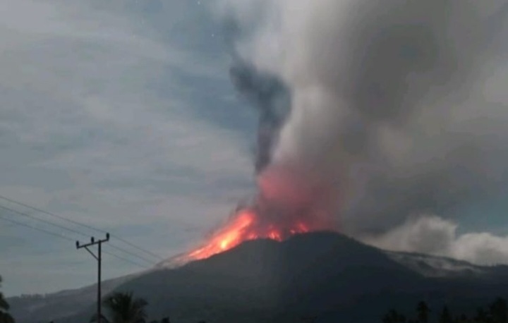 PVMBG Ungkap Gunung Lewotobi Berpotensi Erupsi Lagi