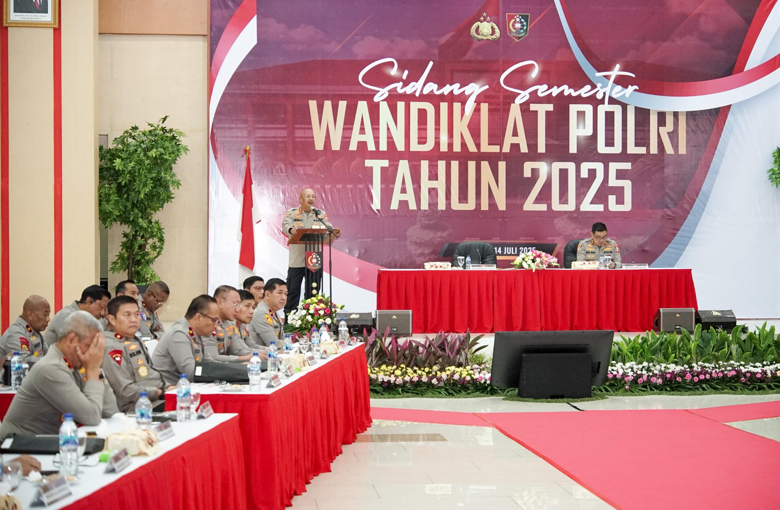 Kalemdiklat Polri Resmi Buka Sidang Semester dan Bootcamp Manajerial 2025: Wujudkan Pendidikan Polri yang Profesional dan Berkarakter