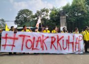 BEM SI Gelar Demo, Ribuan Polisi Diturunkan di Sekitar Monas
