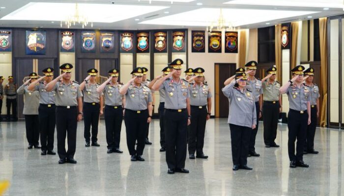 Ini Daftar 17 Perwira Tinggi Polri yang Naik pangkat