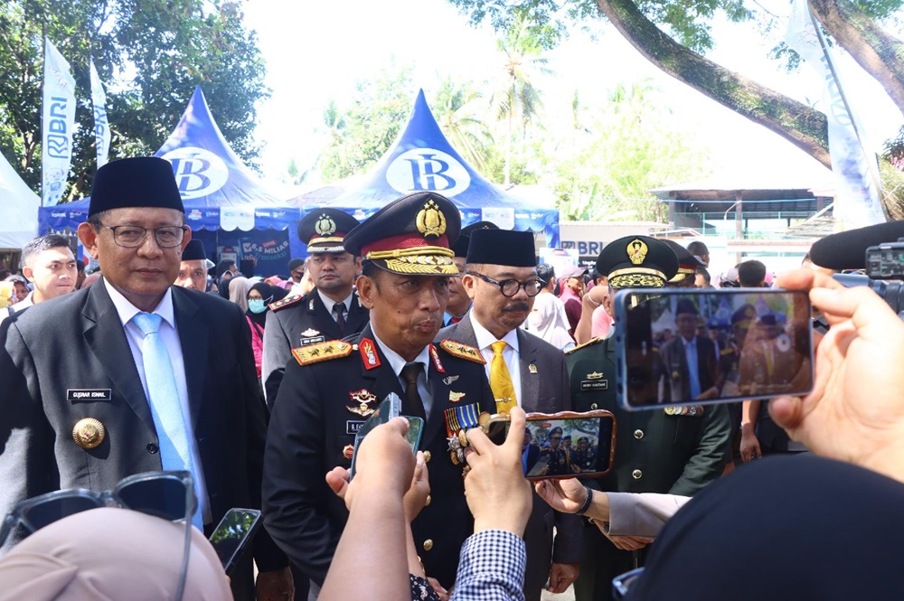 Kapolda Gorontalo Gelar Pasar Murah