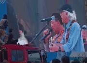 Kapolri Duet Bareng Iwan Fals Nyanyi Lagu Bongkar dan Bento di HUT Bhayangkara ke-79