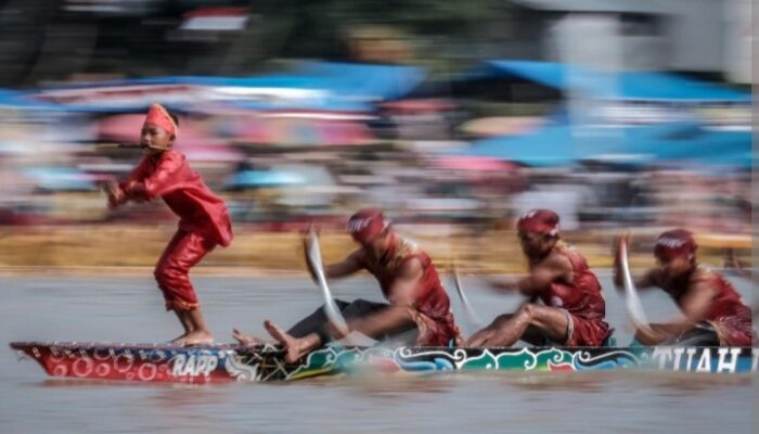 Menbud Pastikan Pacu Jalur Sudah Terdaftar Sebagai Warisan Budaya Takbenda Nasional