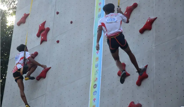 Pemanjat muda Indonesia Persembahkan Emas untuk Indonesia di ASEAN Climbing Championship 2025