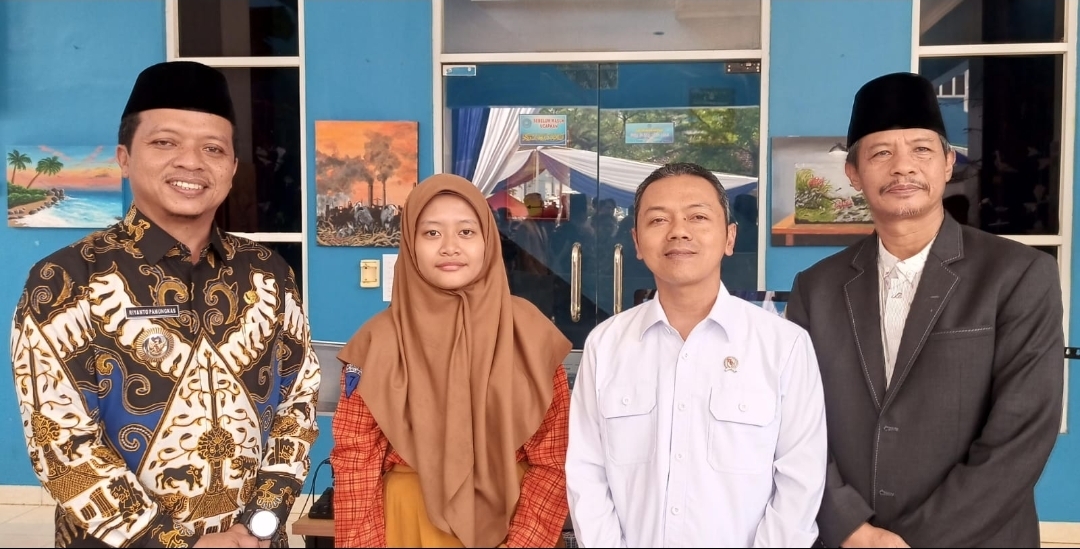 Siswi SMP Gajah Mada Lampung Curi Perhatian Wamen Pendidikan Lewat Karya Game Edukatif Bertema Lokal