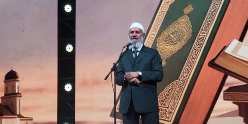 Umat Islam Jakarta Terhipnotis Ceramah Zakir Naik
