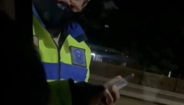 Viral Nyetir di Jakarta Harus Pakai SIM Jakarta