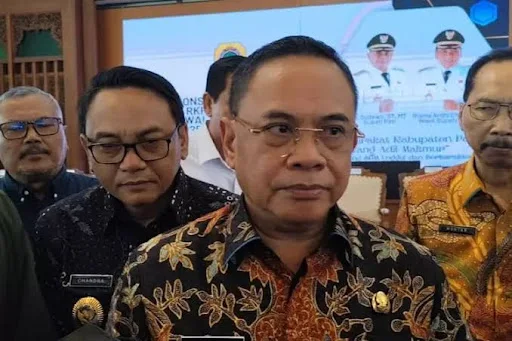 Viral Bupati Pati Siap Hadapi 50 Ribu Demonstran Tolak Kenaikan PBB 250 Persen