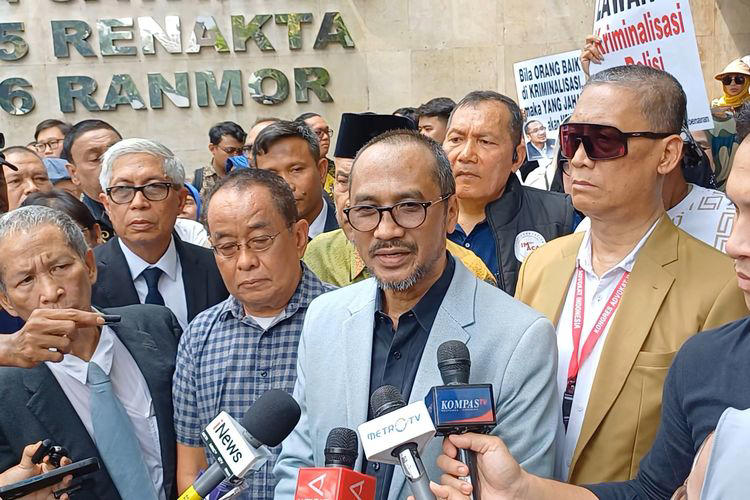Abraham Samad Dicecar 56 Pertanyaan Soal Podcast Ijazah Jokowi