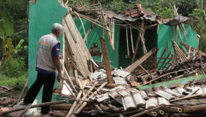 Dampak Gempa Bekasi: Bangunan Rusak, KRL dan Whoosh Terganggu