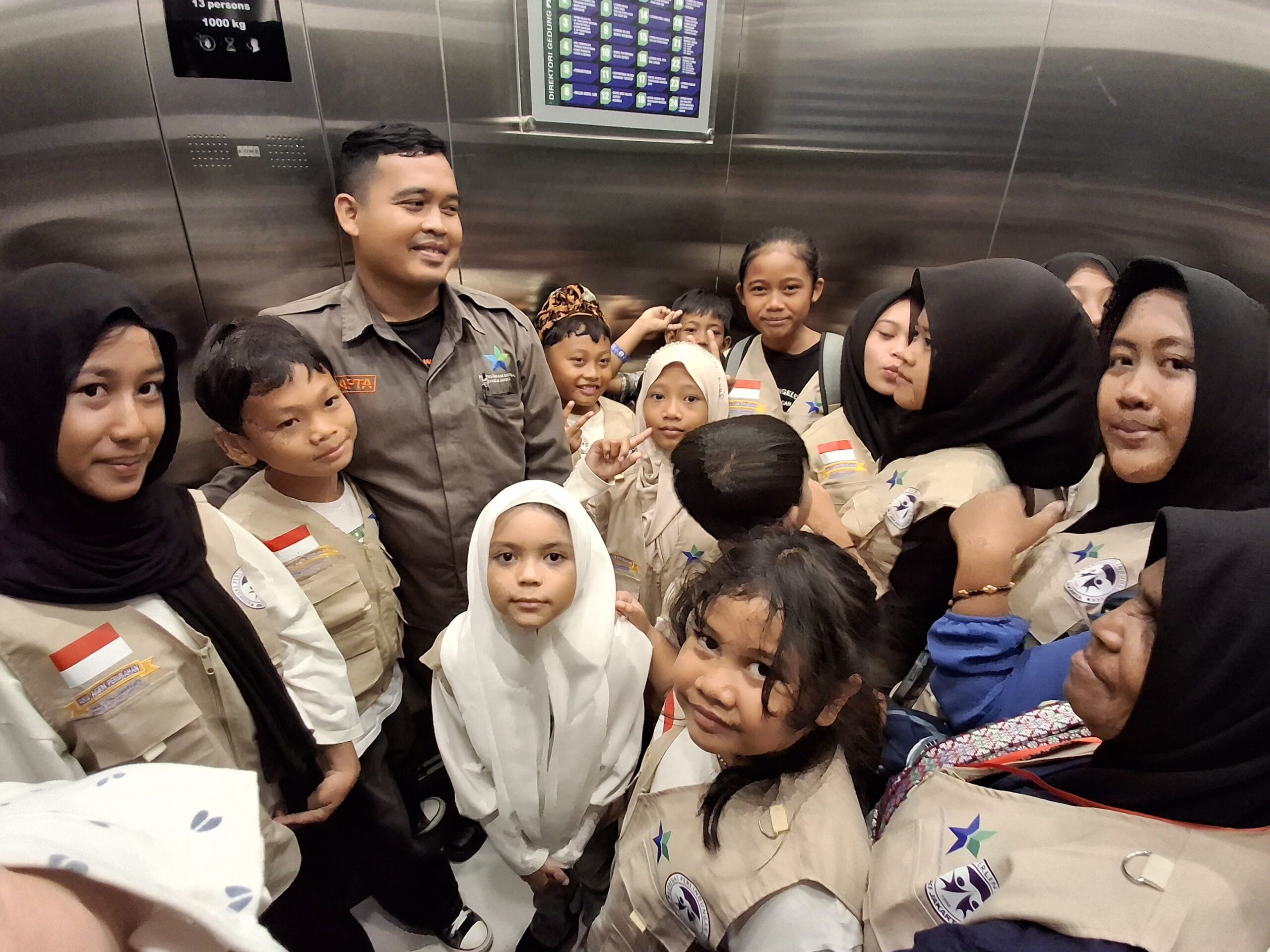 Lagu “Hentikan Bermain HP” Karya Willy Prakarsa Warnai Semangat Hari Anak Nasional di Jakarta