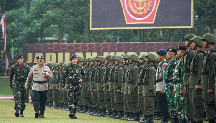 Kalemdiklat Polri dan Danjen Akademi TNI Resmikan Pembukaan Diksar Integratif Taruna TNI-Polri 2025 di Akmil