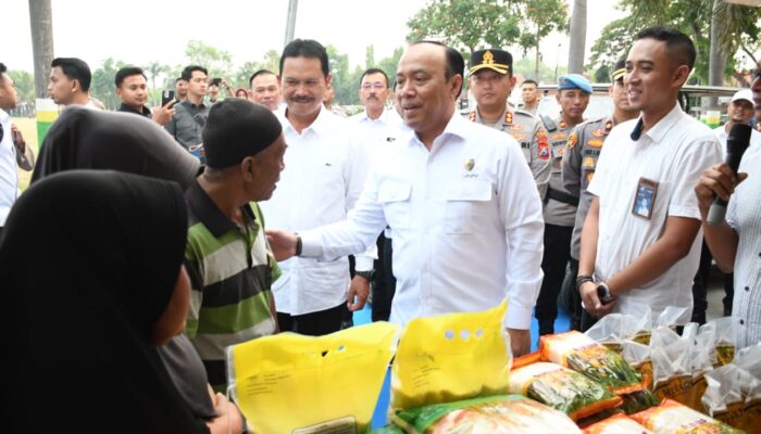 Polri Distribusikan 6 Ton Beras Lewat Gerakan Pasar Murah di Madiun, Sinergi bersama Bulog Tekan Inflasi