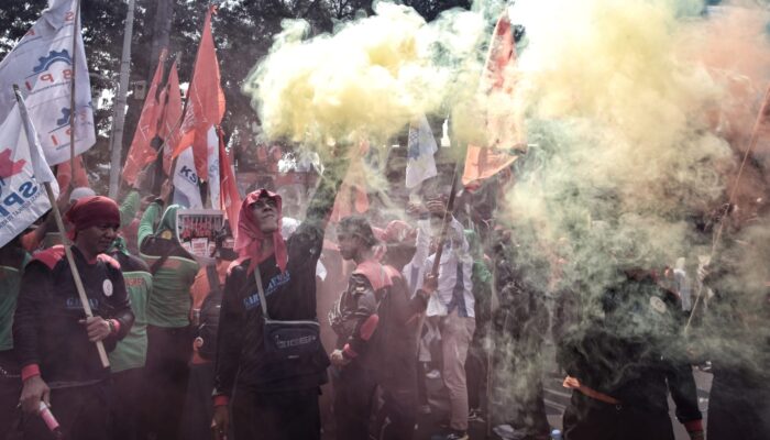 Buruh Gelar Aksi Konsolidasi Nasional, Tuntut Kenaikan Upah Minimum 8,5 Persen