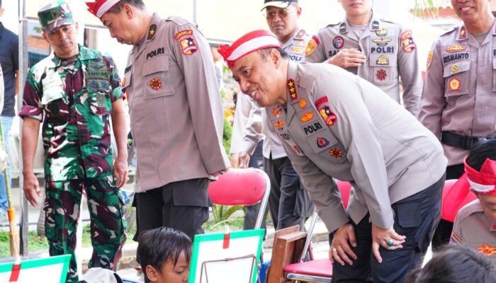 Bakti Sosial 35 Tahun, Wakapolri Jadi Panutan Anak-anak Semarang