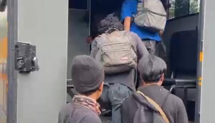 Terbongkar! Penyusup Anarko Gagal Total di Aksi 25 Agustus DPR, 15 Orang Diamankan Polisi