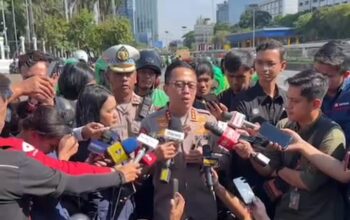Polda Metro Bantah Aktivis yang Ditahan Mogok Makan dan Susah Dijenguk
