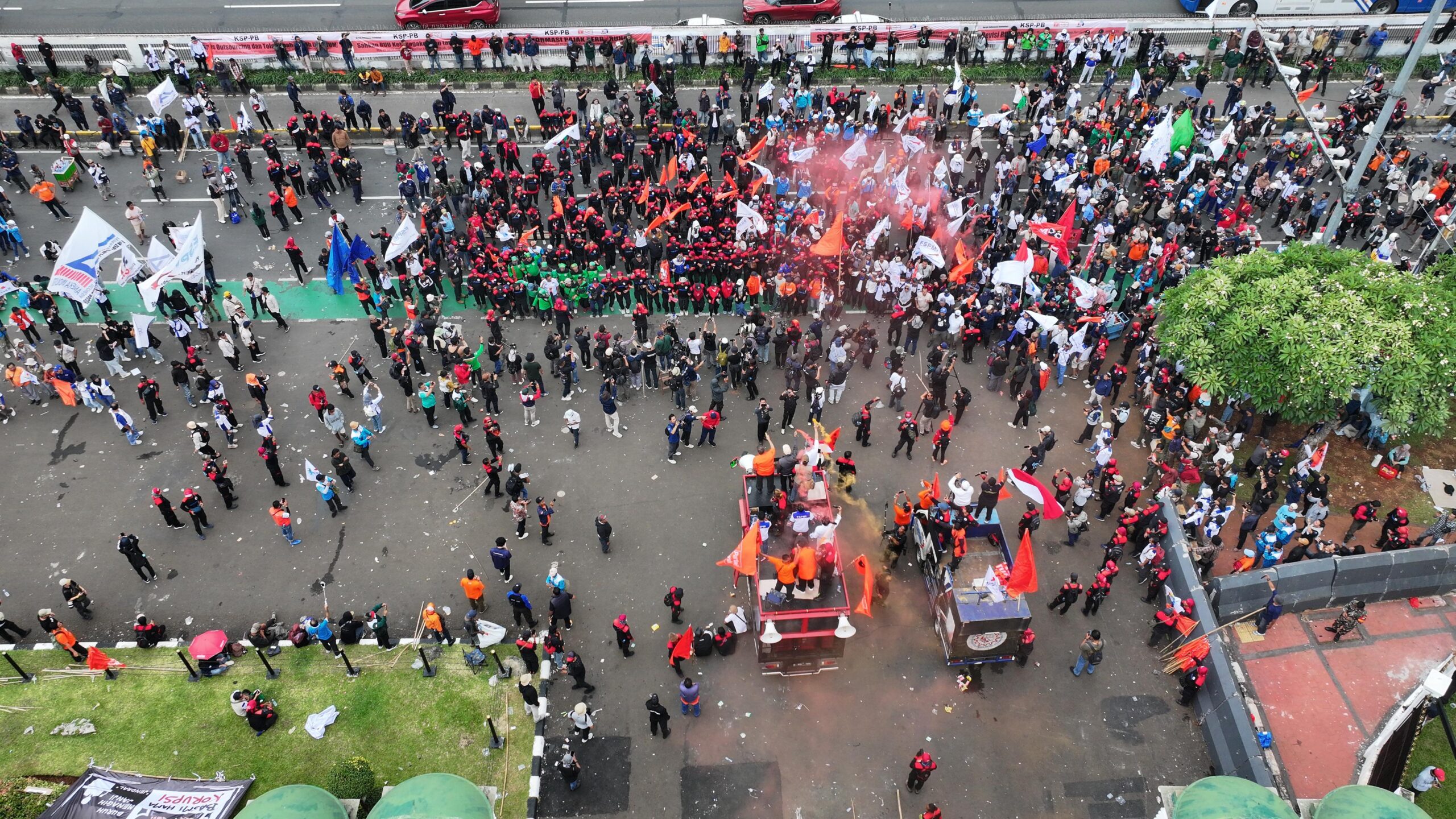 Demo Buruh 28 Agustus Berlangsung Tertib, Provokator Gigit Jari
