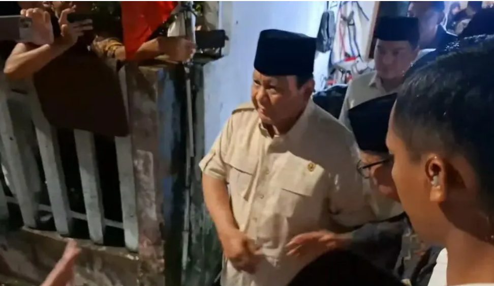 Presiden Prabowo Melayat ke Rumah Duka Affan Kurniawan, Minta Kasus Rantis Brimob Diusut Tuntas