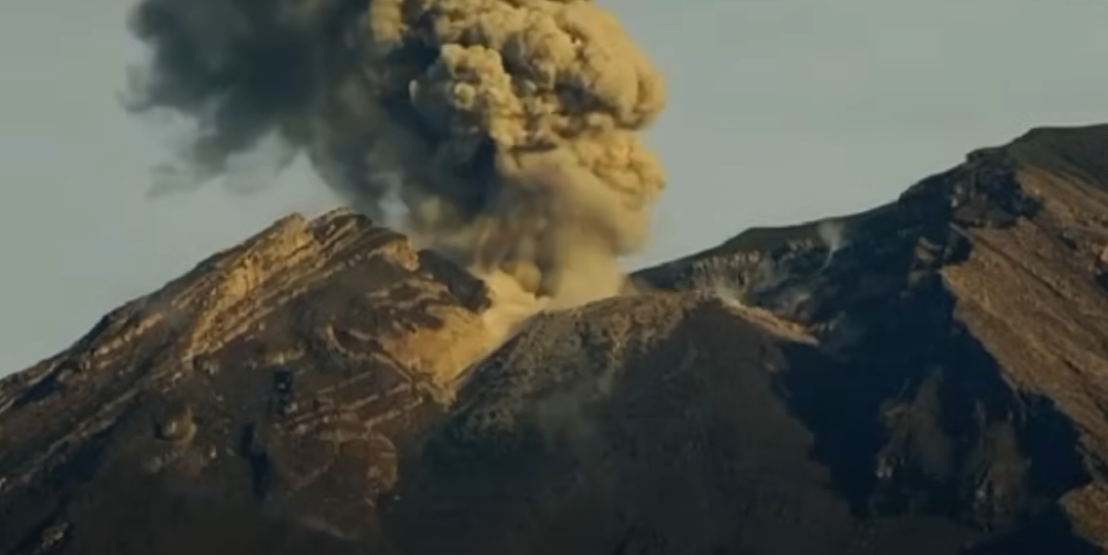 Gunung Semeru Erupsi Pagi Ini, Kolom Letusan Capai 700 Meter