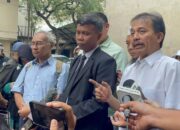 Pengacara Roy Suryo Tantang Jokowi Sebut Nama