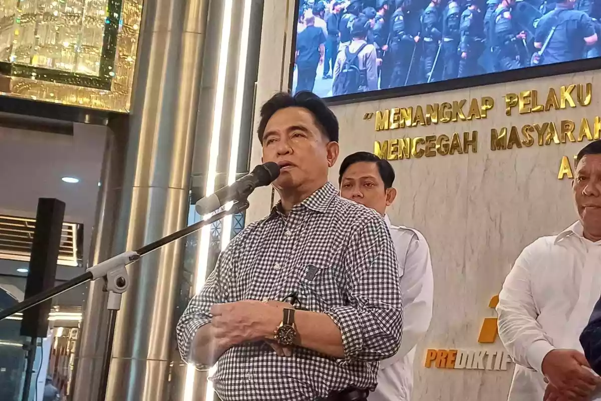 Setuju dengan Polisi, Yusril: TNI Tak Bisa Laporkan Ferry Irwandi atas Pencemaran Nama Baik