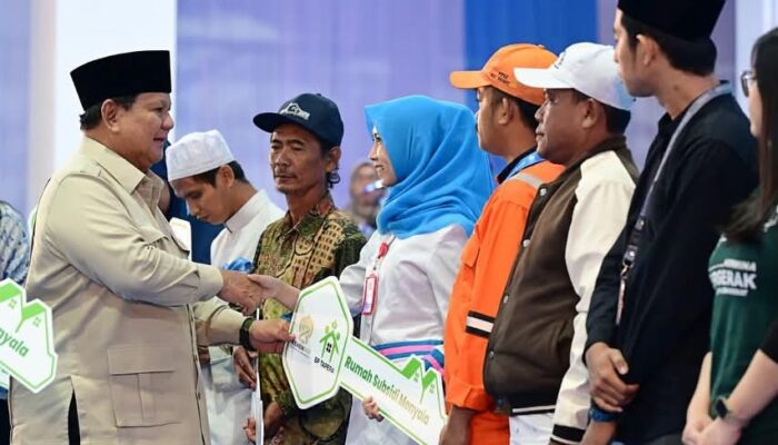 Prabowo Resmikan Akad Massal 26 Ribu Rumah KPR FLPP di Cileungsi