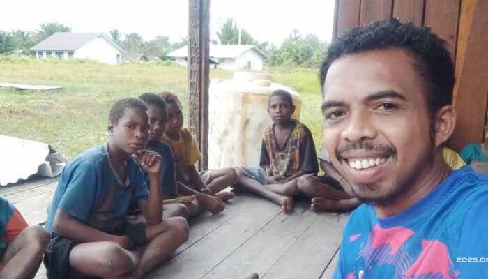 Suara Harapan dari Guru di Pedalaman Papua