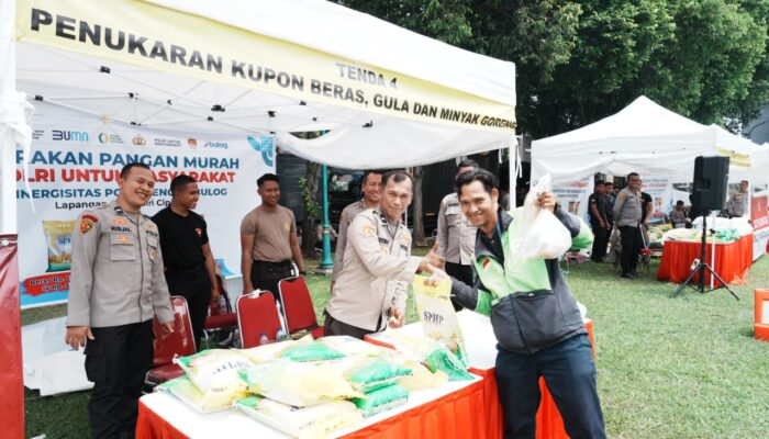 Diserbu Warga, GPM Polri Jakarta Timur Ludeskan Ribuan Paket Sembako