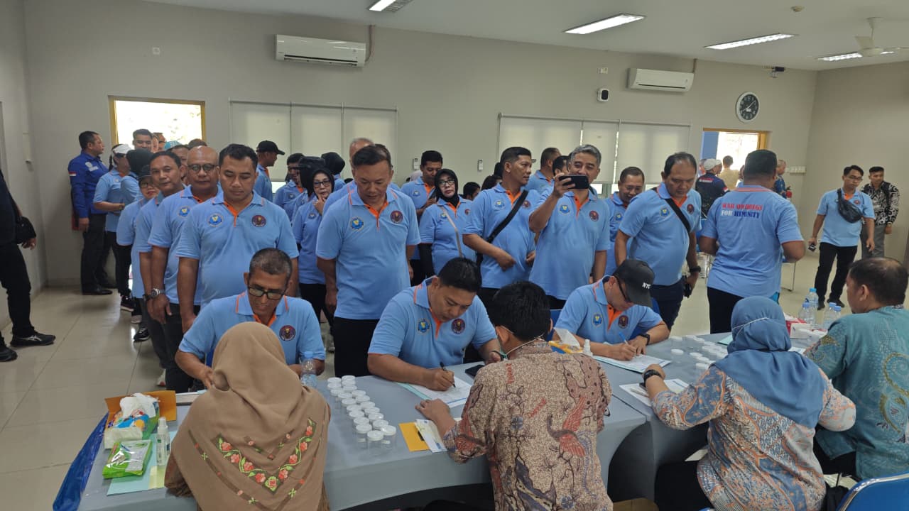BNN Bersih Dimulai dari Diri Sendiri: Momen Para Pejabat Tinggi Rela Diuji