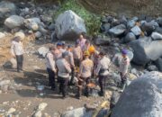 Tim K9 SAR Ditpolsatwa Baharkam Polri Diterjunkan Bantu Pencarian Korban Bencana Alam di NTT