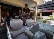 Artefak Bersejarah Tak Bisa Terganti dengan Materi, Budayawan Desak Polisi Tangkap Pelaku Penjarahan