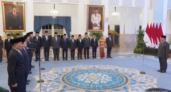 Presiden Prabowo Resmi Lantik 11 Pejabat: Menko Polkam Djamari Chaniago, Menpora Erick Thohir