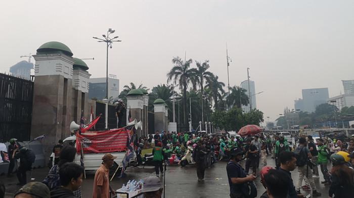 Digembar Gemborkan Ribuan, Faktanya Demo Cuma Segelintir Ojol
