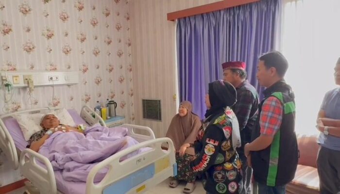 Bentuk Simpati Mendalam, Aliansi Ojol Jenguk Polisi Korban Kericuhan
