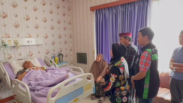Bentuk Simpati Mendalam, Aliansi Ojol Jenguk Polisi Korban Kericuhan