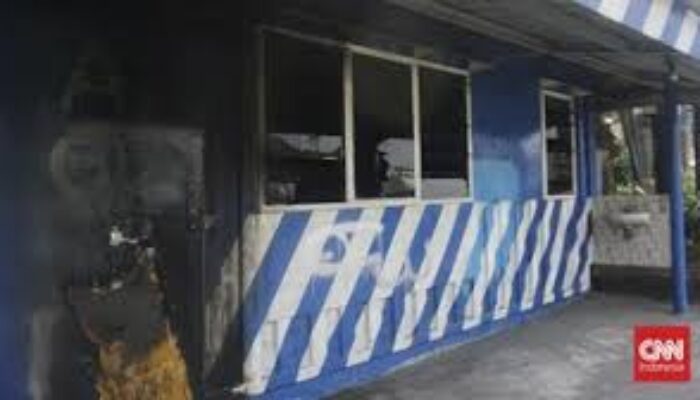 Sejumlah Pos Polisi di Yogyakarta Diteror Bom Molotov
