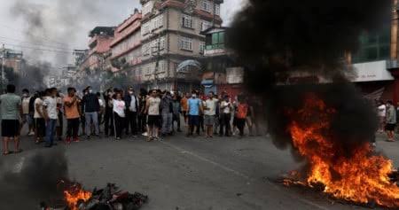 Terinspirasi Pemuda Indonesia, Ribuan Gen-Z Nepal Turun ke Jalan, Gedung DPR Dibakar