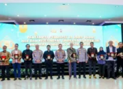 Rocky Gerung hingga Usman Hamid Hadiri Dialog Demokrasi Bareng Kapolri