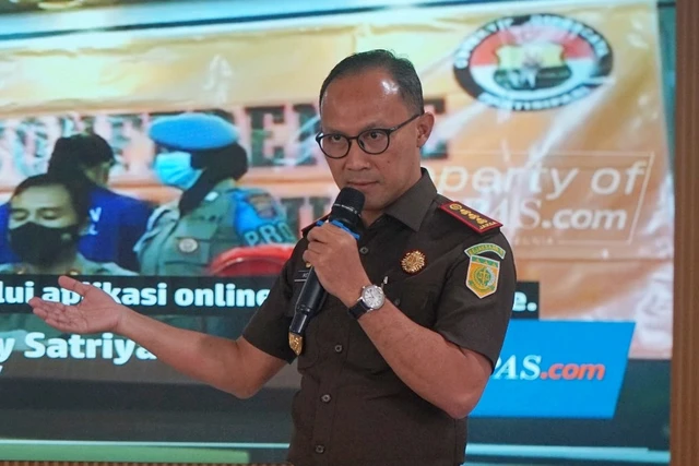 Heboh! Kajari Jakbar Hendri Anggoro Dicopot Gara-Gara Diduga Curi Uang Barang Bukti Robot Trading