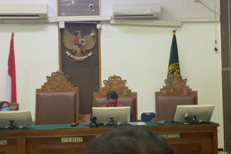 Tok! Hakim Tolak Gugatan Praperadilan Khariq Anhar