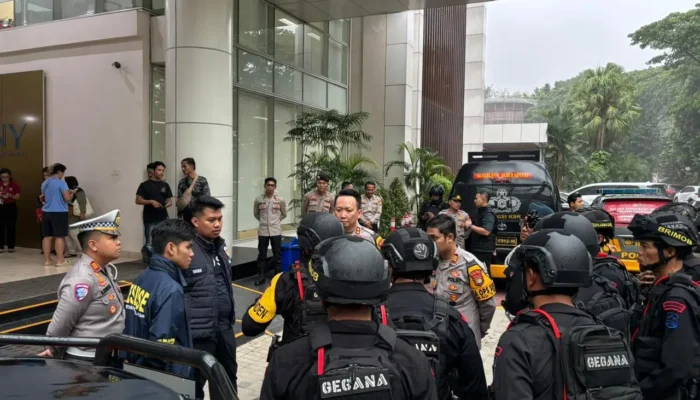 Prabowo Minta BIN dan BNPT Turun Tangan Tangani Polemik Teror Bom Sekolah Internasional