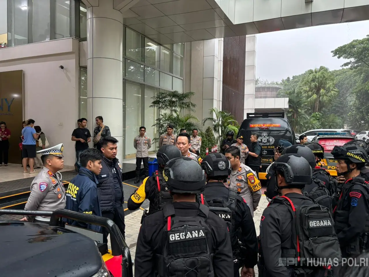 Prabowo Minta BIN dan BNPT Turun Tangan Tangani Polemik Teror Bom Sekolah Internasional