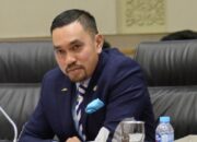 Ahmad Sahroni Tegur Hotman Paris, Jangan Jadikan Presiden Tameng Hukum!