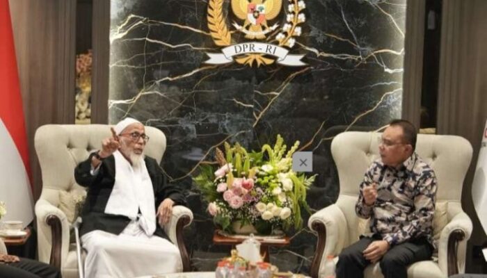 Wakil Ketua DPR Terima Kunjungan Abu Bakar Ba’asyir, Bahas Umat dan Keutuhan NKRI