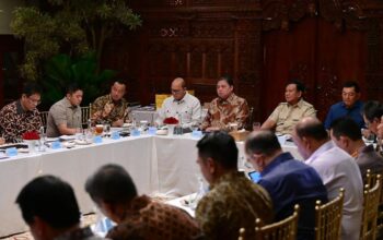 Rapat Terbatas Minggu Malam Kabinet Merah Putih