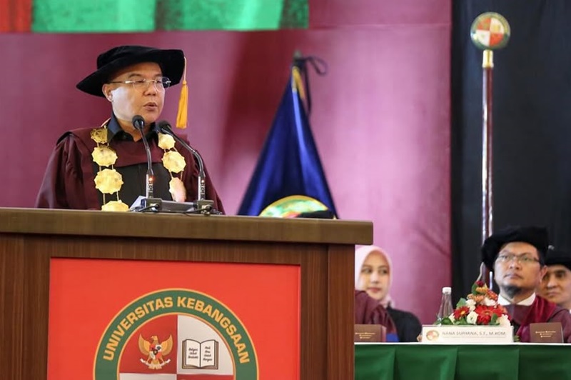 Wisuda Sarjana Universitas Kebangsaan Republik Indonesia (UKRI)