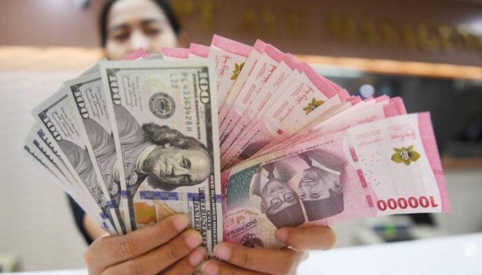  Dolar AS Makin Perkasa, Rupiah Terus Melemah